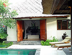 バリ島 隠れ家 カユマニス ウブド01