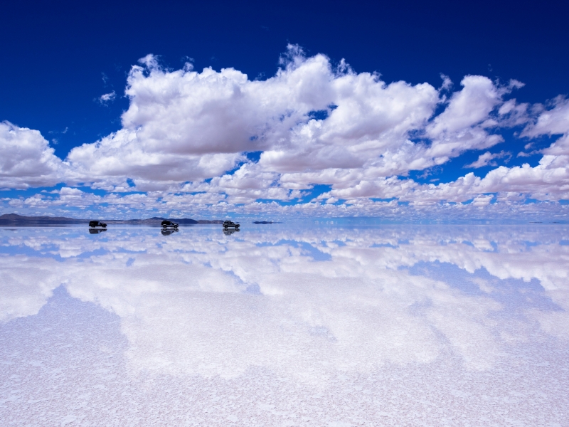 誰もが魅了される天空の鏡『ウユニ塩湖』