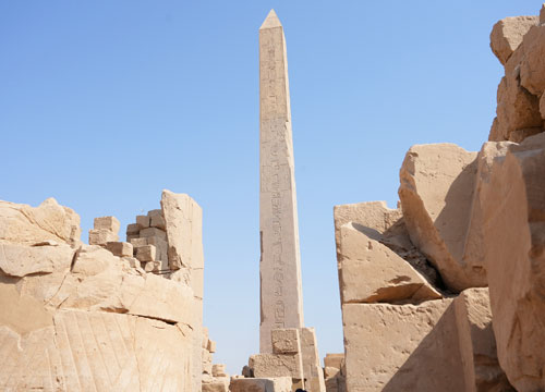 エジプト観光に最適 カルナック神殿 イメージ