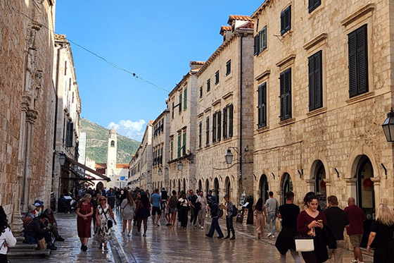 ドブロヴニクで城壁散策に行く