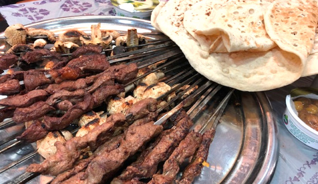 イラン料理はボリューム満点