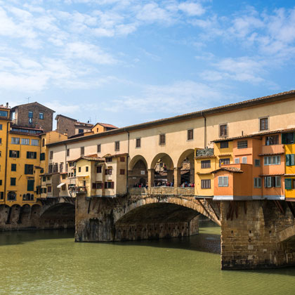 フィレンツェを効率良くを巡る主要スポット観光ツアーへ
