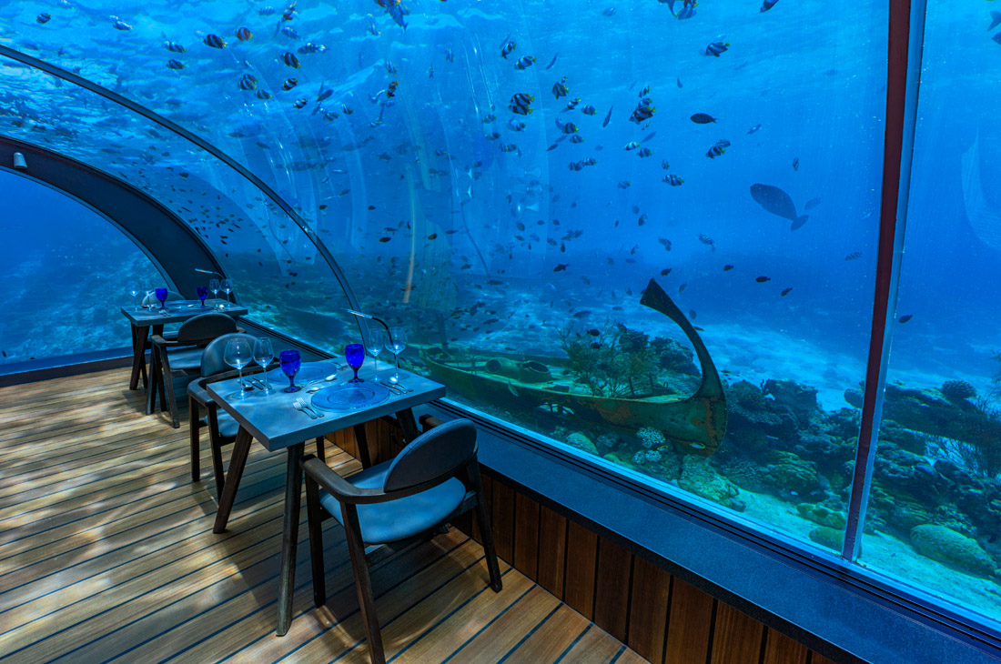 モルディブ最大級の水中レストランは水深5.8m！