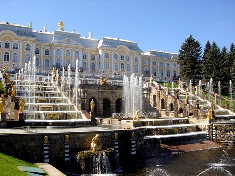 サンクトペテルブルクの見どころ夏の宮殿