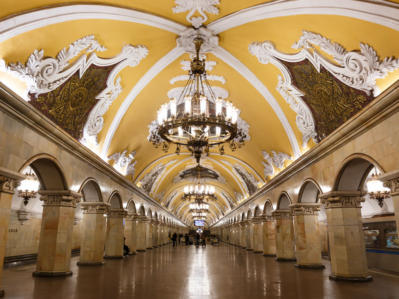 モスクワの見どころ地下鉄