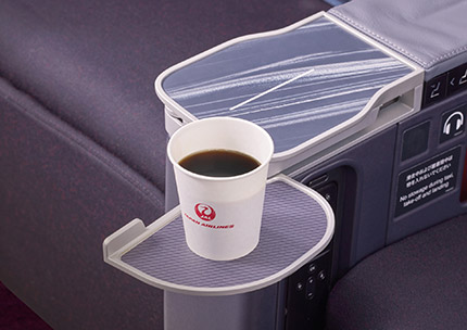 機内で本当においしいコーヒーを「JAL CAFÉ LINES」