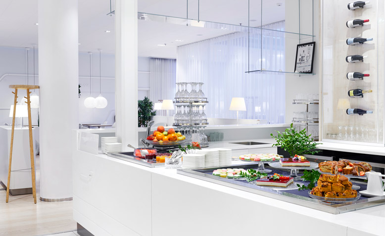 エコノミークラス 機内食（例）