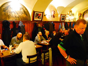 チェコの居酒屋「ホスポダ」巡りツアー