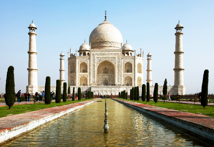 【日本語ガイド】サリーレンタル付き　アグラ（タージマハル）1泊2日観光