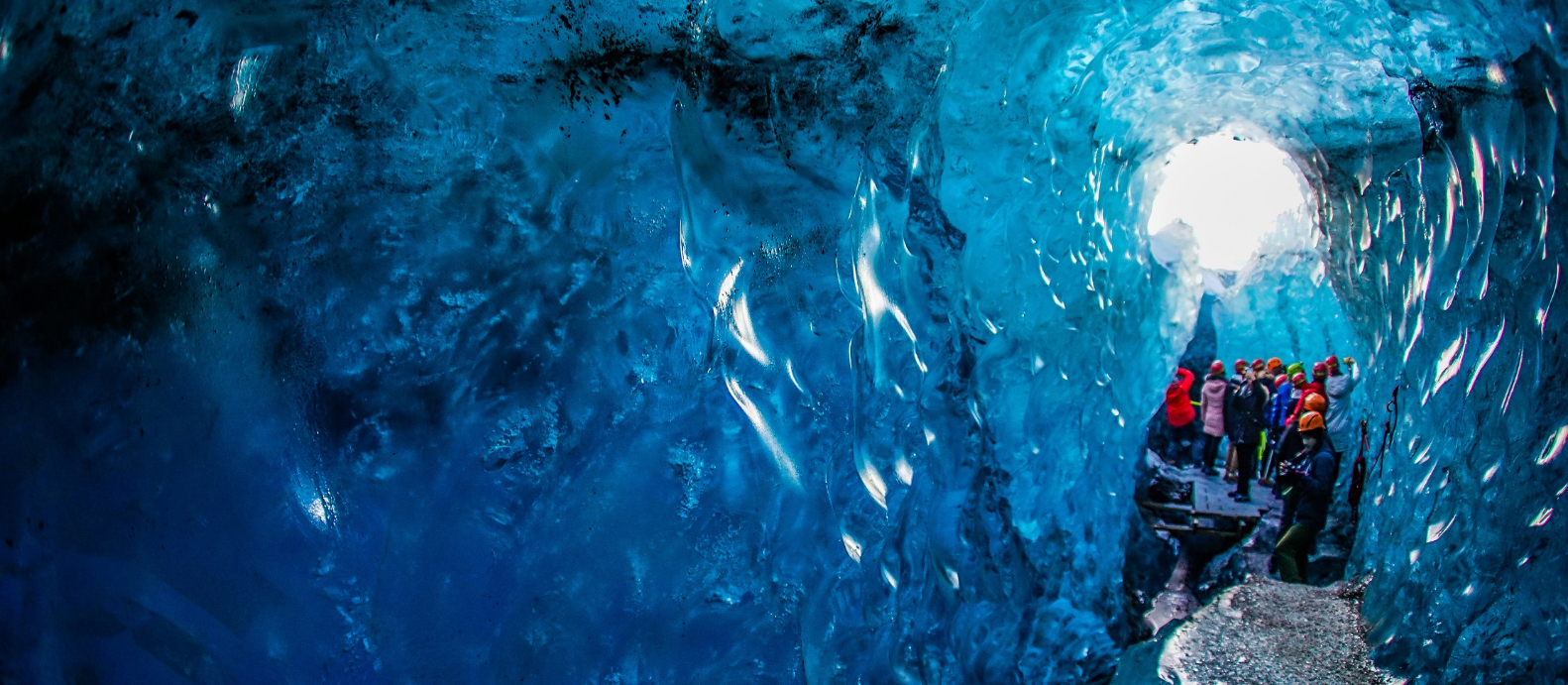 現地体験オプショナルツアー予約 トリップレックス 海外旅行のstw レイキャヴィク 南海岸と氷の洞窟 ヴァトナヨークトル氷河 を巡る 1泊2日ツアー