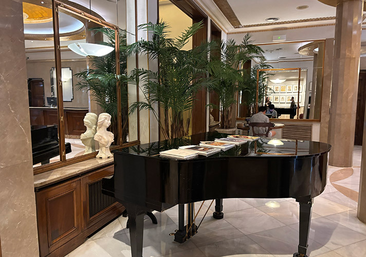 アストリア ホテル