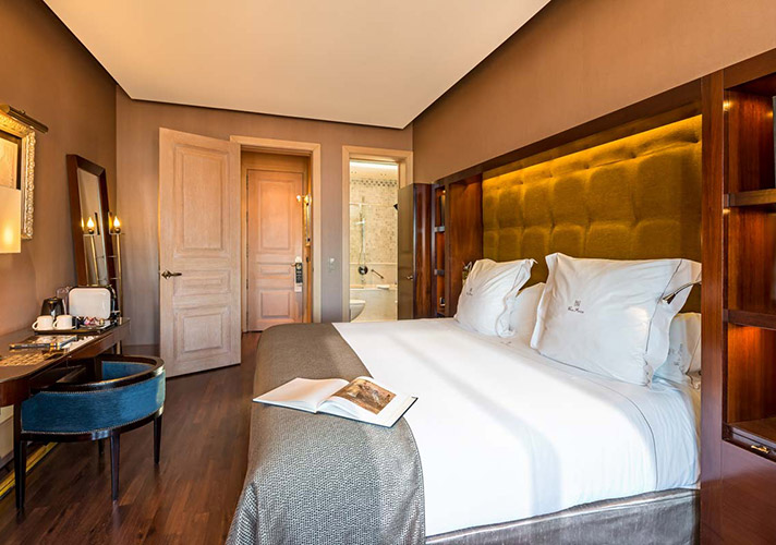 オテル カーサ フステル