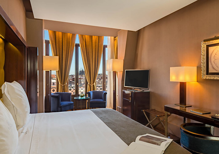 オテル カーサ フステル