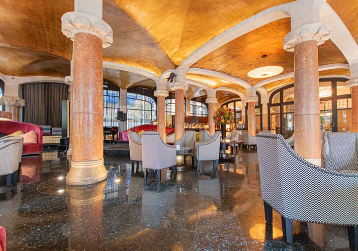 オテル カーサ フステル